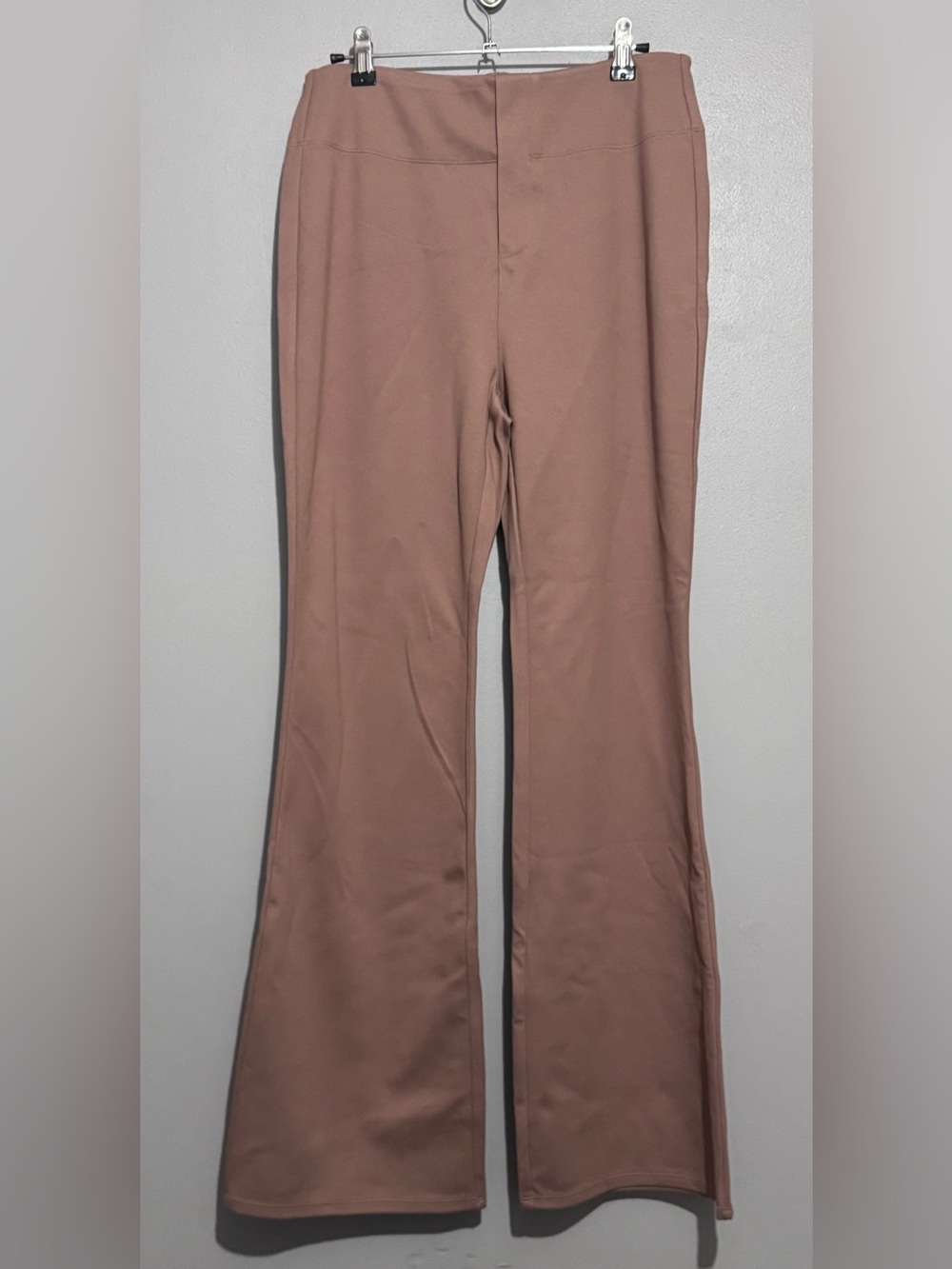 Halara Brown Mauve Flat Front Dress Pants Women’s Size M Regular Fit Solid